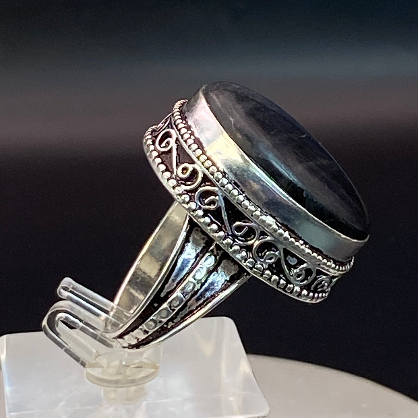 .925 Sterling Silver Labradorite Oval Ring - Size 10