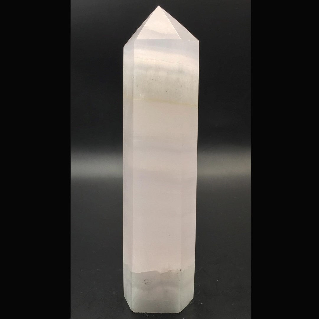 Mangano Calcite Tower - 13.6cm