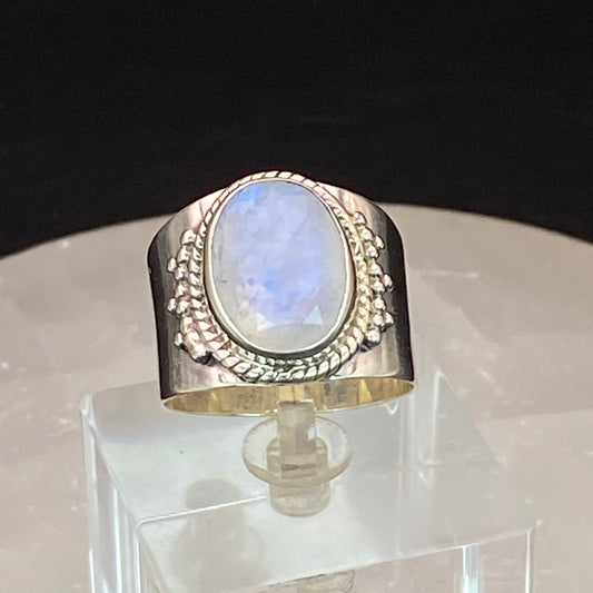 .925 Sterling Silver Rainbow Moonstone Ring - Size 9