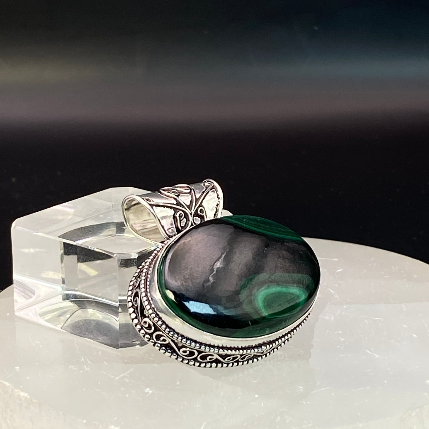 .925 Sterling Silver Malachite Oval Pendant